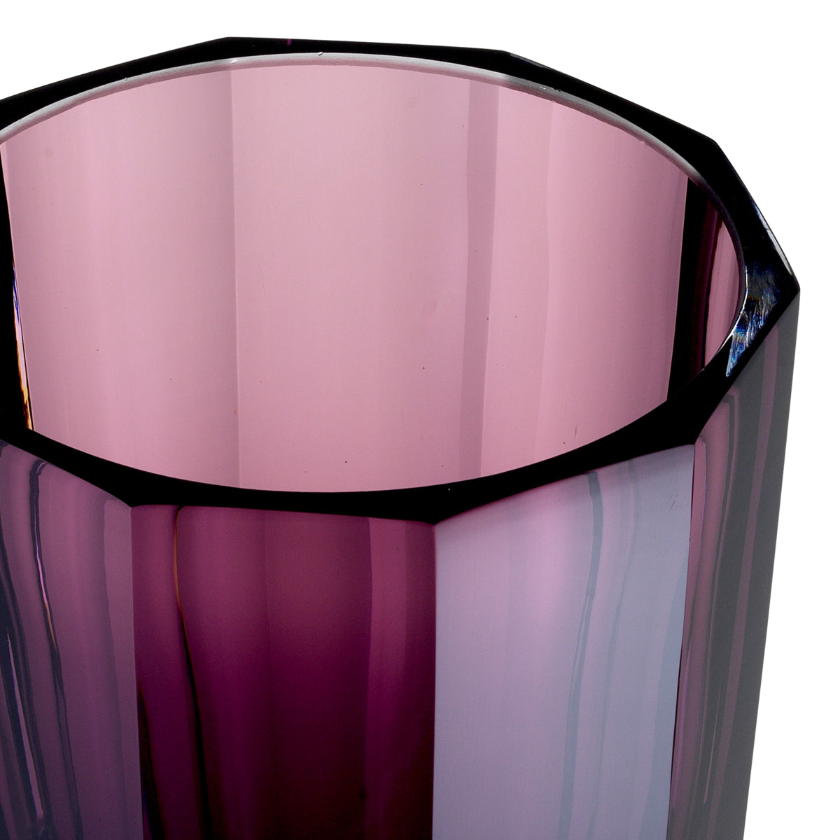 Vase Chavez L