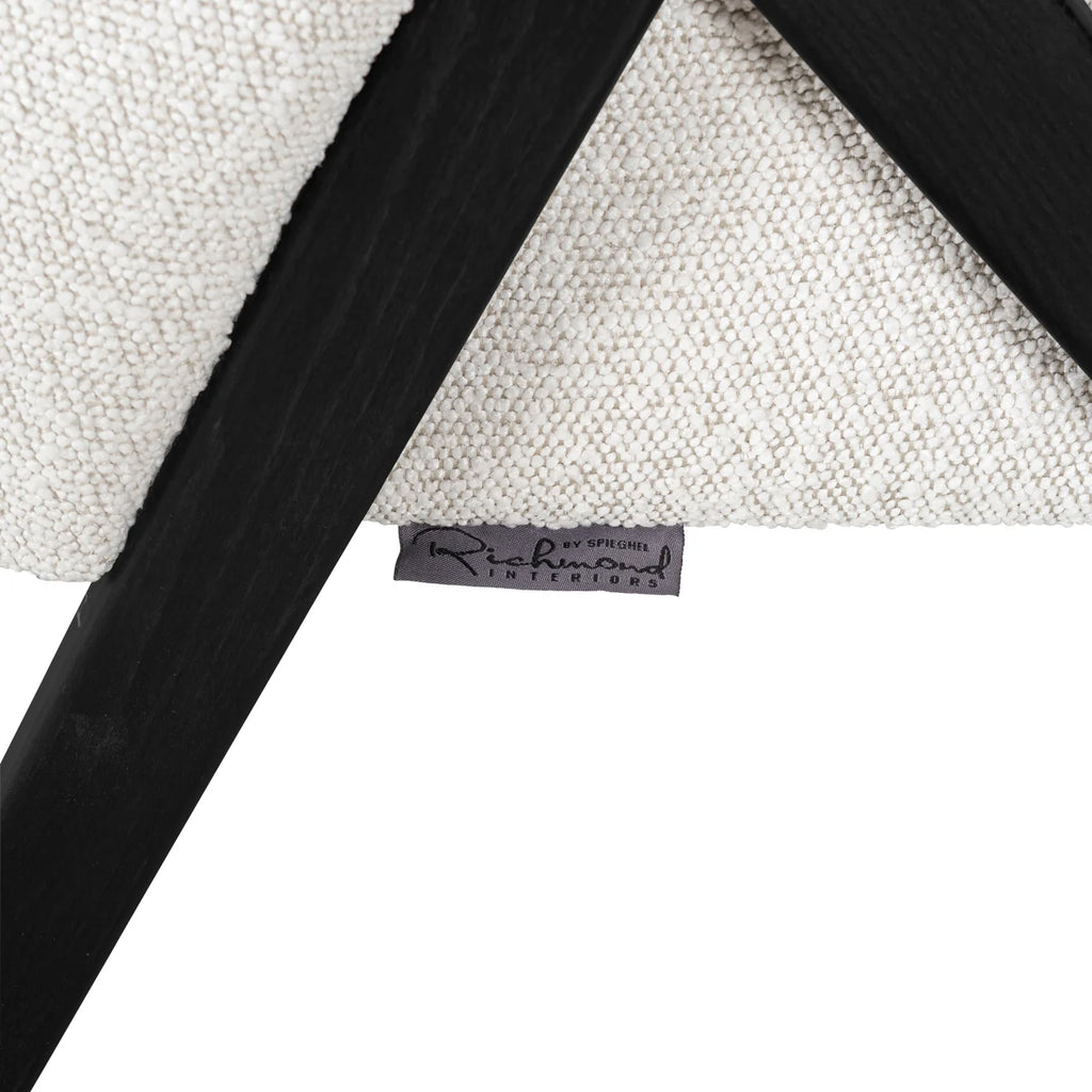 Lounge Stuhl Mia white bouclé