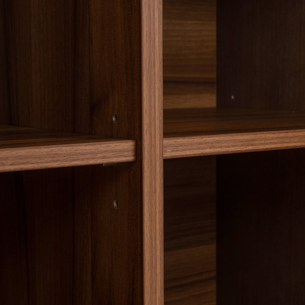 Vitrine Windsor walnut