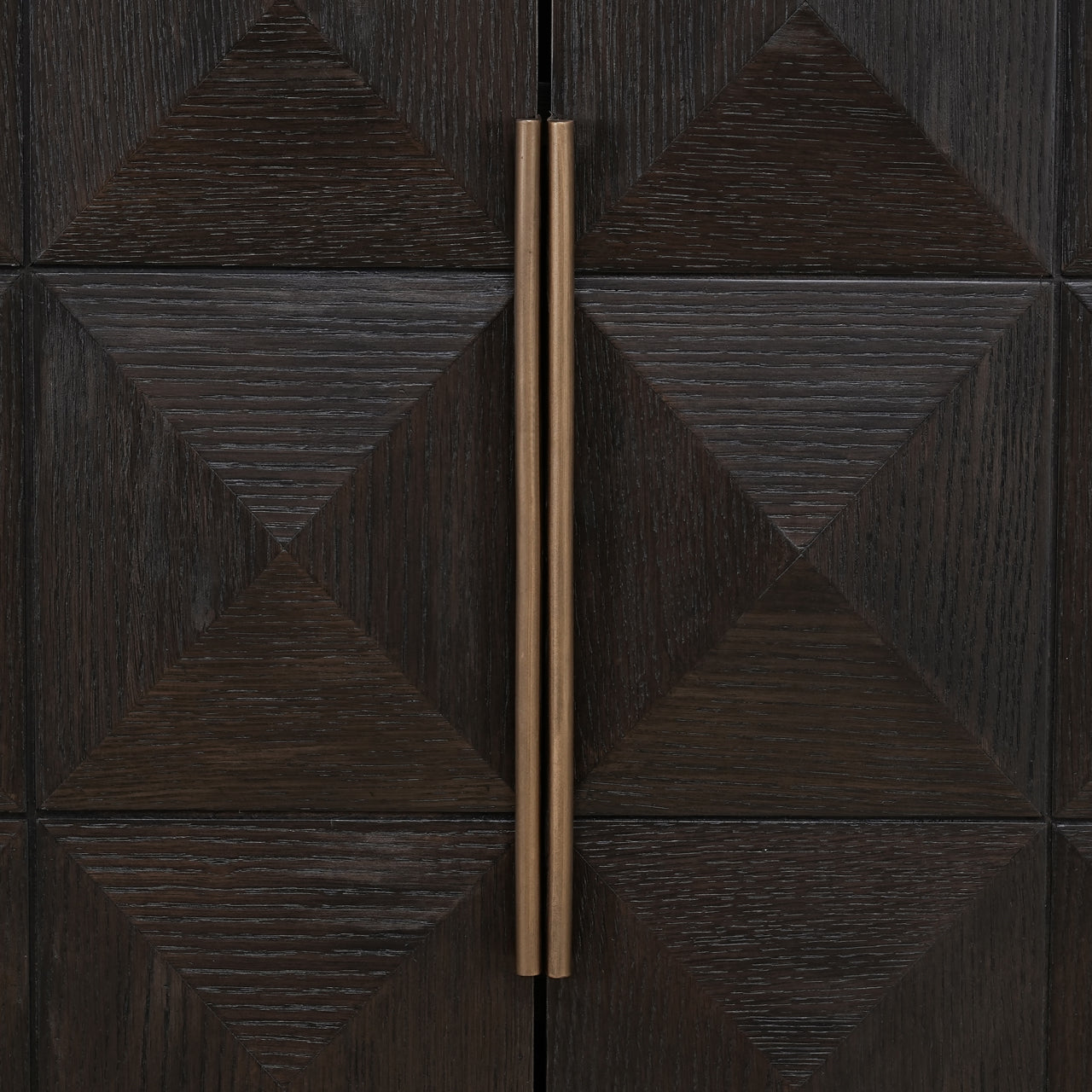 Schrank Claremont brown