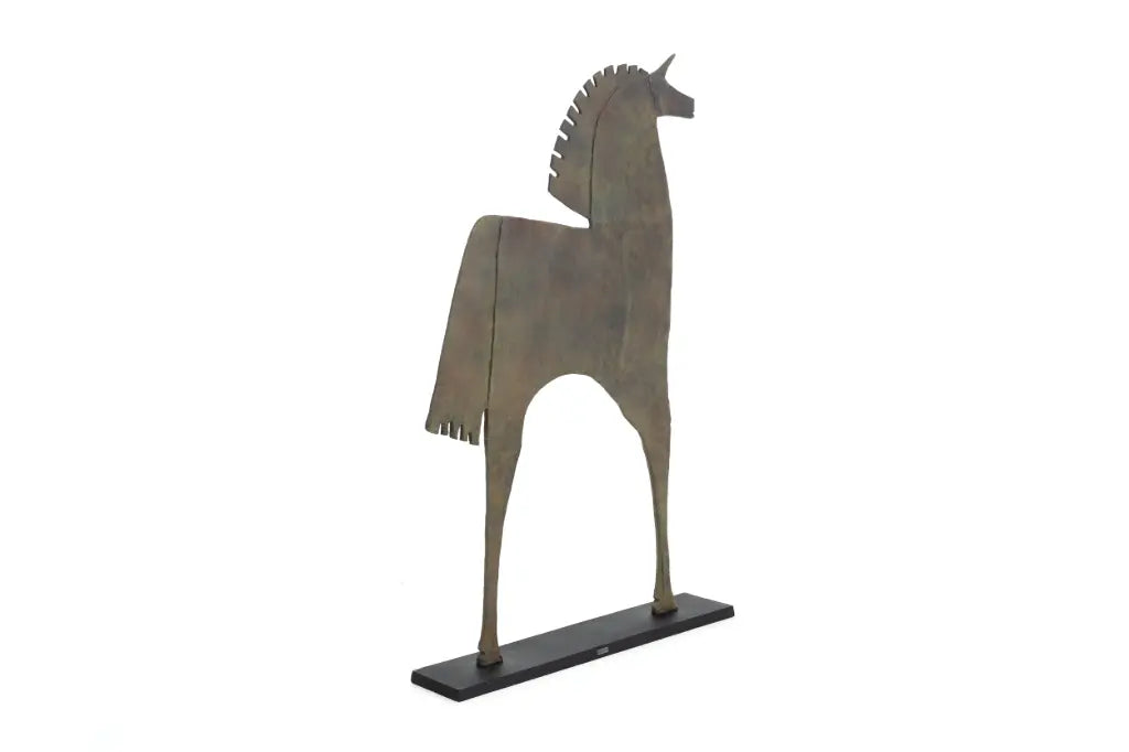 POVO, Pferd, L
